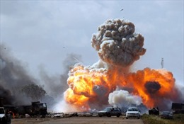 Libya: Tiếp tục không kích gây thương vong 